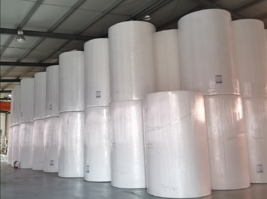 What role do 100% virgin wood pulp parent rolls play in creating gentle facial tissues?