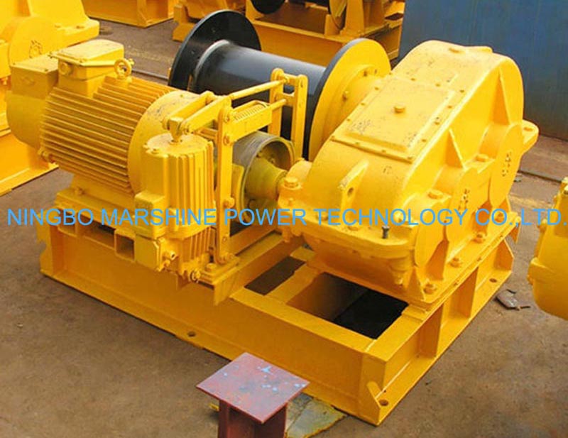 How Electric Winches Compare with Manual and Hydraulic Options